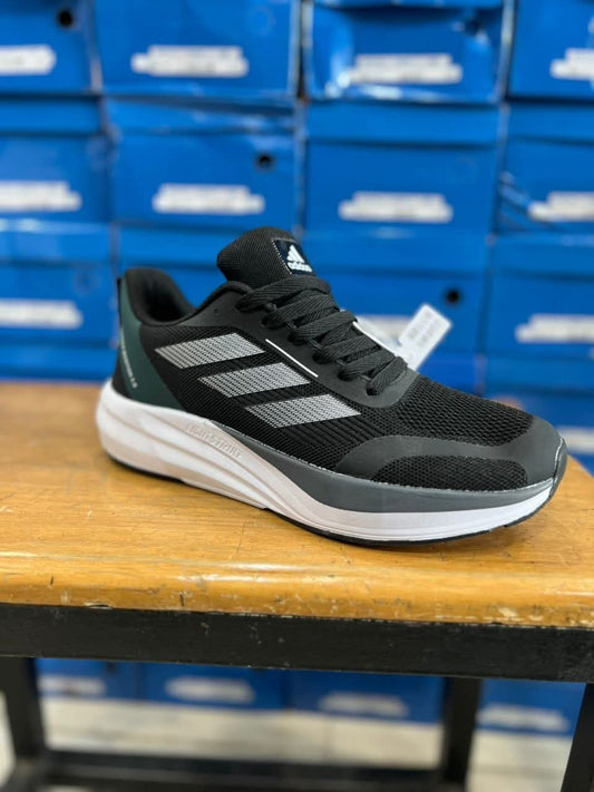 Adidas Lightstrike Run – Core Black & Onyx Grey